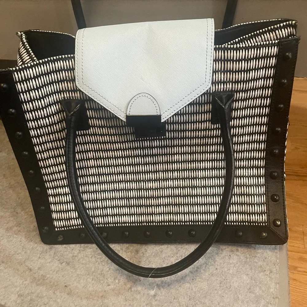 👜 Loeffler Randall Woven Tote – Black/White/Blue – Genuine Leather Trim - Picture 2 of 5